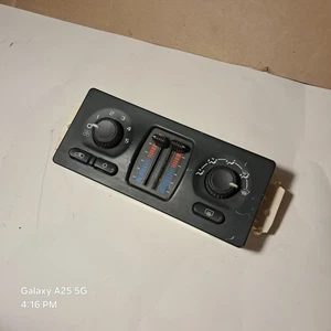 🔥 1999-2006 GMC Yukon Denali Climate Control OEM TAHOE SUBURBAN - Picture 1 of 8