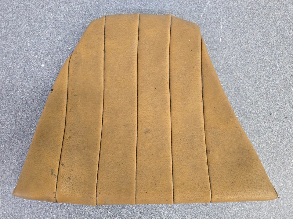 USED ORIGINAL GENUINE PORSCHE 911 912 912E 930 RIGHT REAR SEAT BOTTOM BEIGE TAN - Изображение 1 из 4