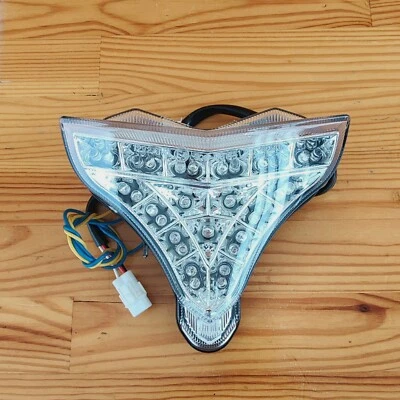 Luz trasera integrada LED Rumble Concept Yamaha R1 - 09-14 Foto 1 de 4