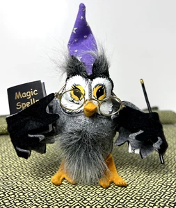 Muñeca Annalee: Mago Búho con Libro de Hechizos Mágicos y Varita (2007) Halloween, Magia - Imagen 1 de 9