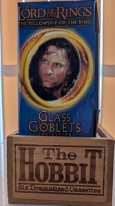 Herr der Ringe: Der Hobbit auf Kassette & Strider Leuchtglaskelch - Bild 1 von 7