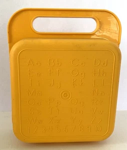 Estuche de plantillas amarillas Tupperware Tuppertoys vintage solo sin plantillas años 80’s - Imagen 1 de 3