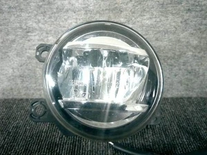 SUBARU Levorg 2017 DBA-VMG Right Fog Light 84501VA000 [Used] [PA97751442] - Picture 1 of 4