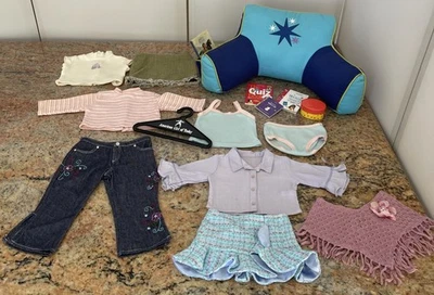 LOTE 100% American Girl Muñeca Marca Ropa y Accesorios Almohada de Lectura Libros Foto 1 de 4