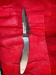 Spyderco Knives Police Lockback C07PS VG-10 Stainless Steel Pocket Knife - Picture 1 of 4