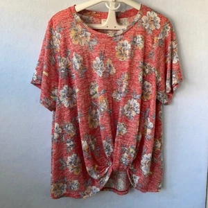 Bobeau Red Static Floral Front Twist Short Sleeve Top, Size 3XL - Picture 1 of 10