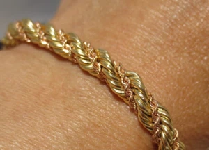 14K 2TONE HOLLOW ROPE TWISTED BRACELET 8" LONG 5.76 MM THICK  11.82 gr(AI-1866) - Picture 1 of 9