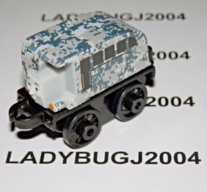 Thomas and Friends Minis 2018/4 camuflaje Bertie #223 - nuevo - tema camuflado - envío gratuito - Imagen 1 de 4