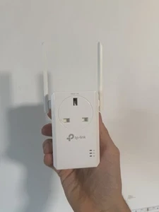 TP-Link TL-WA860RE 300Mbps WiFi Range Extender mit AC Passthrough - Bild 1 von 3