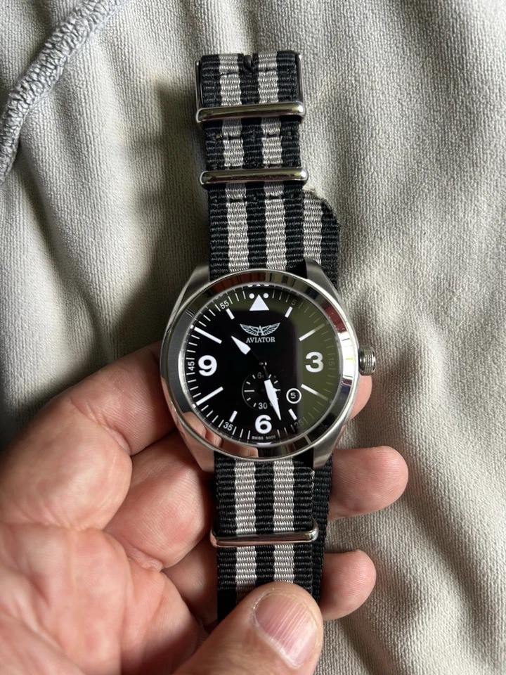 Reloj Foxbat Aviator MiG 25 con caja y correa Bond NATO Foto 1 de 3