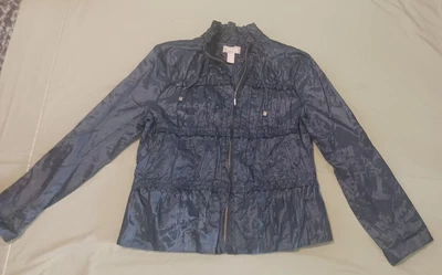 Chaqueta Fina Chico's Talla 1 EE. UU. Mediana Cremallera Completa Reunida Ligera Puff Azul Marino Foto 1 de 4