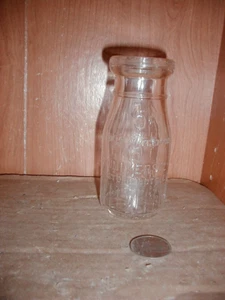 Universal Store Bottle 5 Cents Deposit Milk 1/2 Pint circa 1940 - Picture 1 of 5