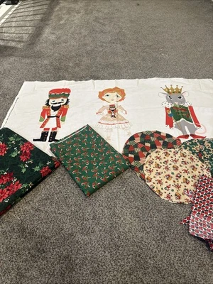 Panel Cascanueces Clara Mouse King 24x43” Patios de tela vintage, restos de Cranston Foto 1 de 4