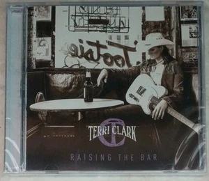 TERRI CLARK rare RAISING THE BAR  CD 2018 13 songs duet with DRAKE WHITE sealed - Bild 1 von 3