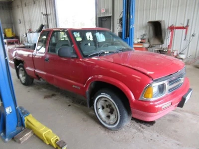 Power Steering Pump 4 Cylinder Fits 96-00 ISUZU HOMBRE 267804 - Image 1 of 4