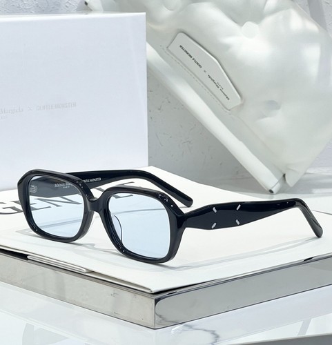 new- Gentle Monster Maison Margiela Paris MM004 01 Black Frame