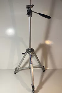 Velbon Camera Tripod VGB-3C Adjustable Heavy Duty Pan Tilt 3 Way Crank Extend - Picture 1 of 14