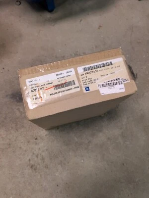 2010-2011 Buick Lucerne Front Mud Guard Set ACDelco 19202435 — 第 1/2 张图片