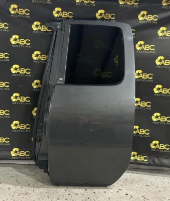 2004-2015 Nissan Titan Rear Door King Cab Left (Smoke K11) TITAN 04-15 OEM - Imagem 1 de 4