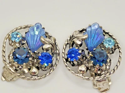 Vtg 1950's Signed STAR Blues Silvertone Clip Earrings Molded leaf Prong Set - Image 1 of 4