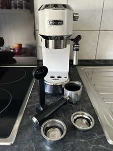De'Longhi Dedica Style EC685.W Espresso Siebträgermaschine, 3 Monate alt - Bild 1 von 6
