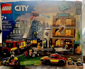 Lego City Feuerwehr 60321 NICHT MEHR IM VERKAUFTES Set mit 7 Minifiguren, Straßenplatten, Katzen - Bild 1 von 11