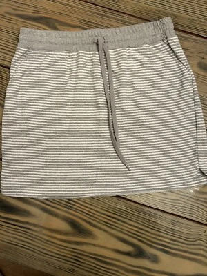 Maurice’s Gris/Blanco Rayas Tejido Terry Tela Salón Falda Mediana Foto 1 de 4