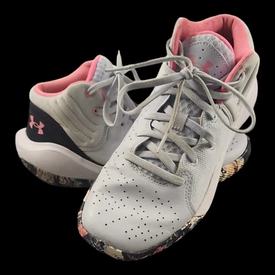 Zapatos de baloncesto Under Armour Jet 21 juveniles 7 años gris/rosa/negro con cordones deportivos Foto 1 de 4