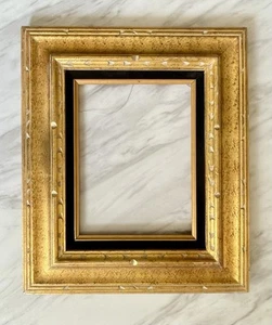 "Marco de fotos tallado en madera dorada ornamentado vintage se adapta a 9""x12""" - Imagen 1 de 7