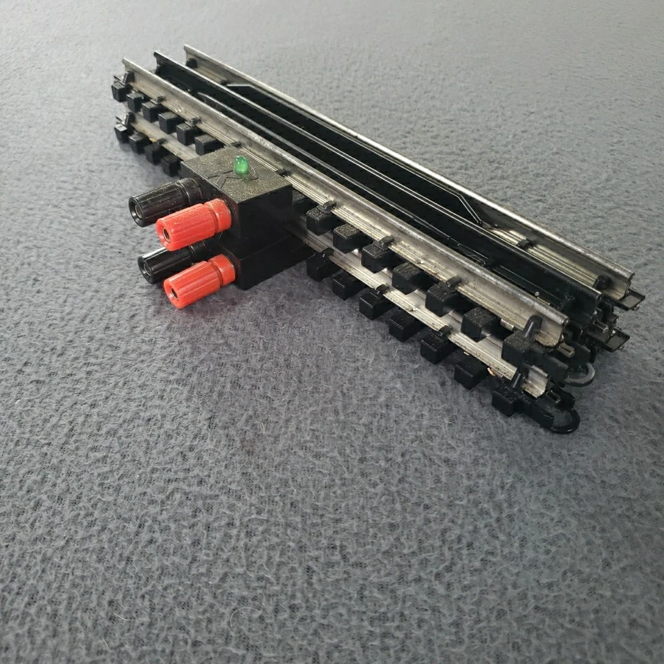 Lot of 2 K-Line K-0799 O Gauge Supersnap Terminal Track W Surge Protector Bundle - Image 1 of 4