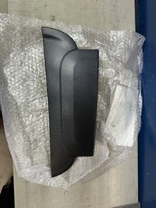 Modanatura montante posteriore destro Fiat Panda 2012-19 Cod 51959826 - Imagen 1 de 7