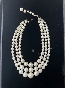 Vintage 1950's  Three Strand Adjustable Necklace White  beads -  Silver Findings - Picture 1 of 4