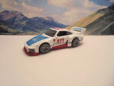 PORSCHE 935    2021 Hot Wheels Race Day Series    White  (Gray 5-Spoke Wheels) - Image 1 of 2