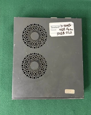 Shuttle XPC DS61 Desktop 4GB RAM, 32GB SSD, intel i3-3245 - Image 1 of 4