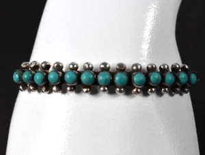 Altes handgehauenes Zuni mit 13 Türkis Schlangenaugen Sterlingsilber Armband 14,8 g - Bild 1 von 16