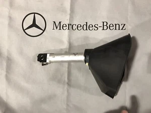 Mercedes Benz R129 300, 500SL, SL320 500 600 LH/RH Main Lift Hydraulic Cylinder - Picture 1 of 1