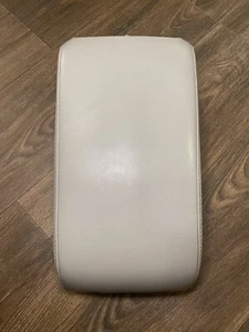 03 04 05 06 Infiniti G35 Sedan Center Console Lid Armrest with Air Vents OEM - Picture 1 of 5