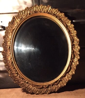 Miroir Ovale Ancien Bois Et Résine Dorée Dimensions 37x31 Cm - Photo 1/4