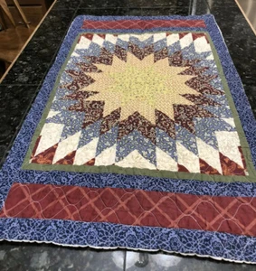 Pair Country Living King Pillow Sham Quilted Star Blue Red Green Cream 23.5x39” - Picture 1 of 8