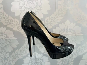 JIMMY CHOO schwarze Lackleder offene Zehenpartie Plateau Pumps/Absätze Gr. 38,5 600 $ - Bild 1 von 9