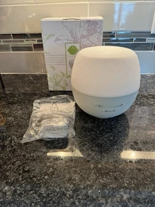 Scentsy Fleur Gray Deluxe Diffuser! - Picture 1 of 4