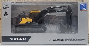 New Ray 5.5" Volvo Construction Excavator EC140E - Picture 1 of 4