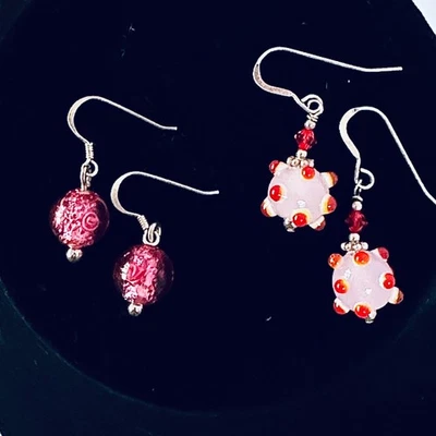 批量 2 件 手工风格 玻璃耳环 粉色 铝箔和灯饰 吊珠套装 — 第 1/4 张图片