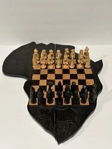 Vintage African Continent Land Mass Hand Carved Table 32 Safari Piece Chess Set - Picture 1 of 24