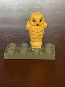 GENUINE Lego Harry Potter Advent Calendar 2019 - Door 24 - Hedwig Mini Figure - Picture 1 of 2