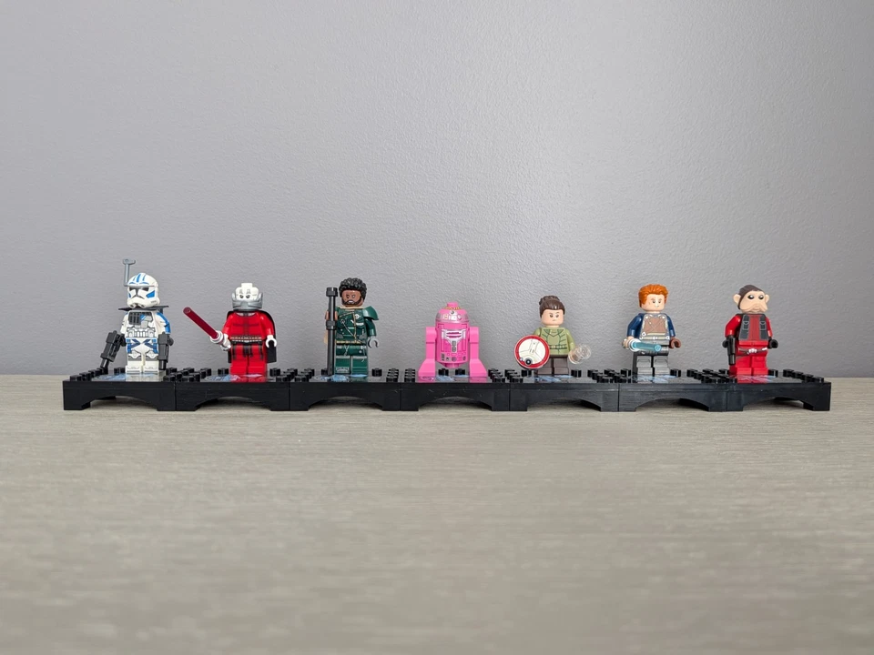 LEGO Star Wars 25th Anniversary Minifigure Lot of 7 New w/ Stands & Accessories - Image 1 of 4