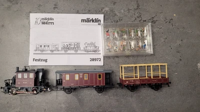 H0 Märklin 28972 H0 Festzug 10 Jahre MHI mit Figuren Glaskasten Ungetestet - Bild 1 von 4