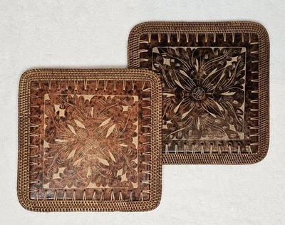 2 Pier 1 Tejido Ratán Repujado Azulejo Plato Caliente Remache 10" Cuadrado Boho Cocina Foto 1 de 4