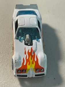 Hot Wheels Pontiac Fireball Firebird Funny Car 1977 White Blackwall - Picture 1 of 5