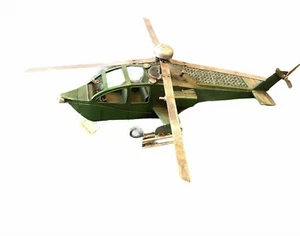Metalldose grün Chopper Modell Armee Hubschrauber Statue neu in OVP grün Rettungsflugzeug - Bild 1 von 8